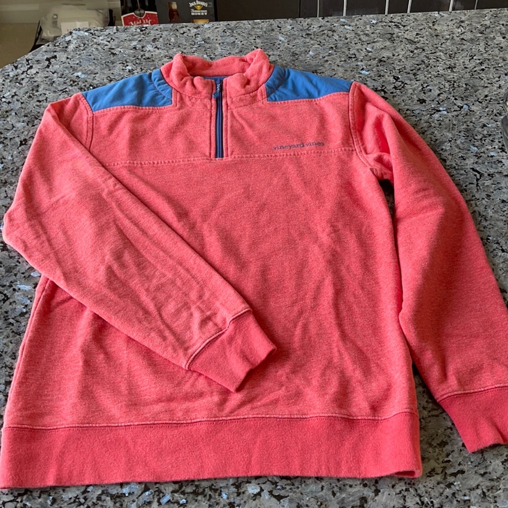 Vineyard Vines sweater size x small red and blue